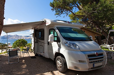 Camping_Bunculuka_Kampeerplaats_Premium_mare_1.jpg