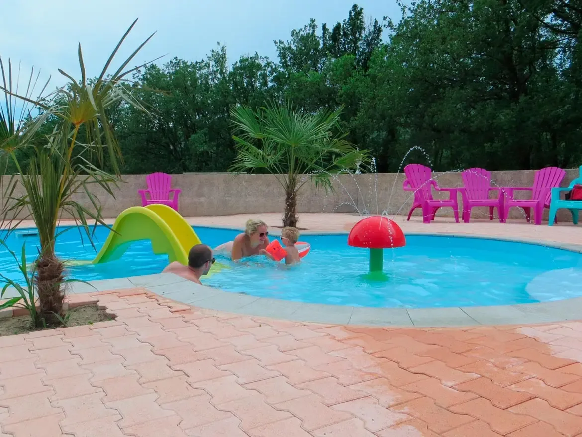 Camping naturiste "domaine des Lauzons"