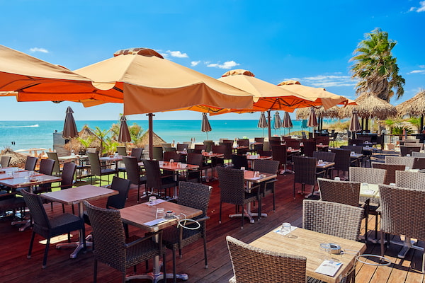 restaurant-sun-beach-oltra.jpg
